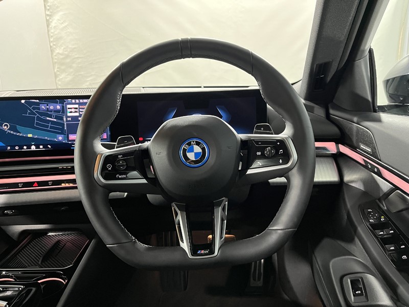 2025 (25) BMW 5 SERIES 530e M Sport 5dr Auto 4972102