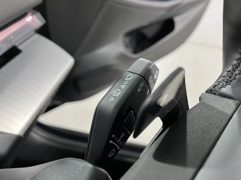 2025 (25) BMW 5 SERIES 530e M Sport 5dr Auto 4972123