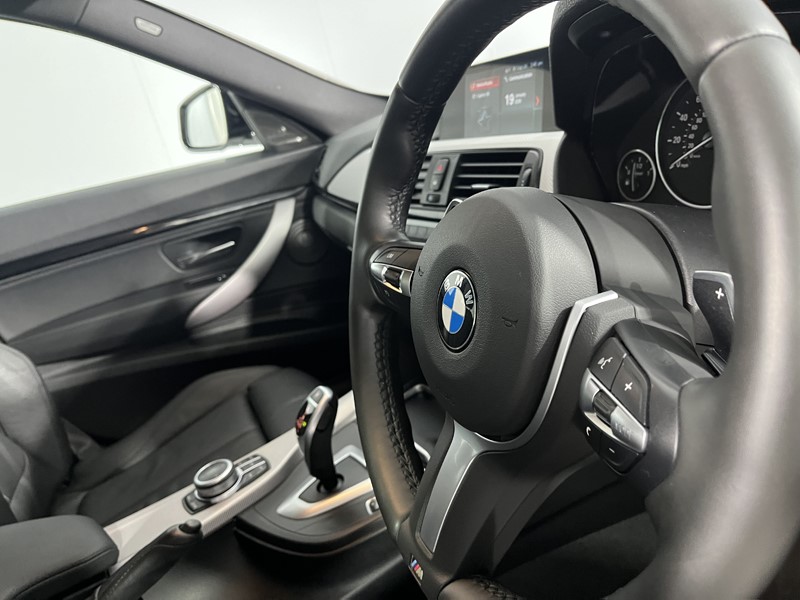 2019 (69) BMW 3 SERIES 320d [190] M Sport 5dr Step Auto [Business Media] 4966951