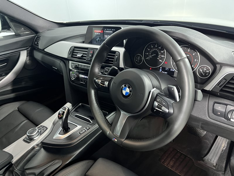 2019 (69) BMW 3 SERIES 320d [190] M Sport 5dr Step Auto [Business Media] 4966934
