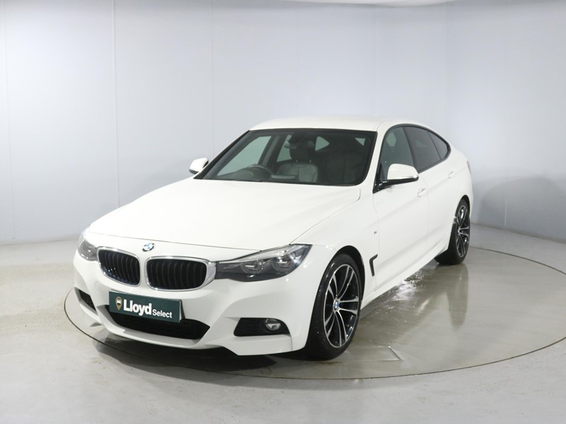 2019 (69) BMW 3 SERIES 320d [190] M Sport 5dr Step Auto [Business Media] 4966975