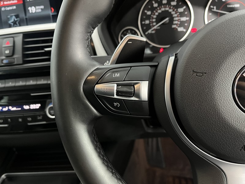 2019 (69) BMW 3 SERIES 320d [190] M Sport 5dr Step Auto [Business Media] 4966952