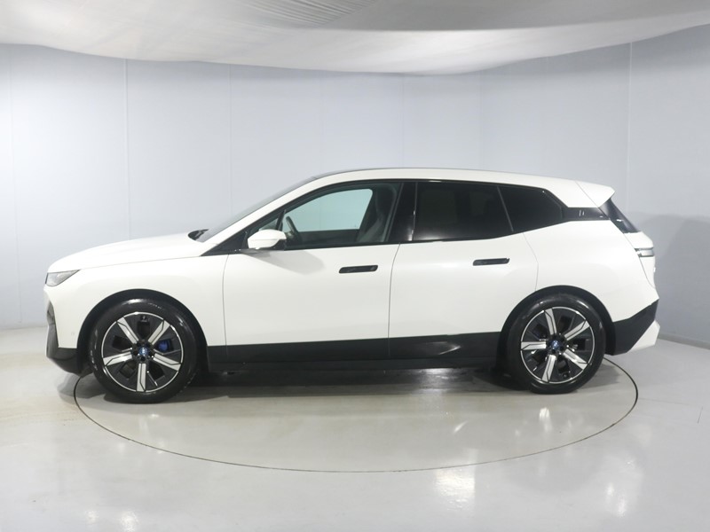 2022 (72) BMW iX 240kW xDrive40 M Sport Edition 76.6kWh 5dr Auto 4986667
