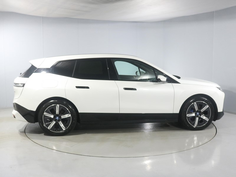 2022 (72) BMW iX 240kW xDrive40 M Sport Edition 76.6kWh 5dr Auto 4986622