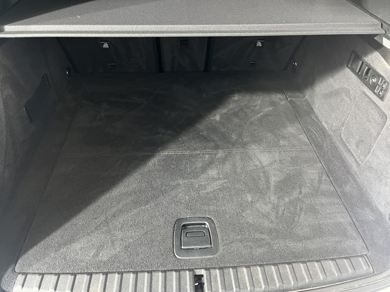 2022 (72) BMW iX 240kW xDrive40 M Sport Edition 76.6kWh 5dr Auto 4986632