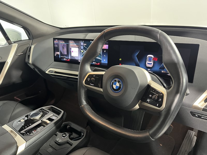 2022 (72) BMW iX 240kW xDrive40 M Sport Edition 76.6kWh 5dr Auto 4986625