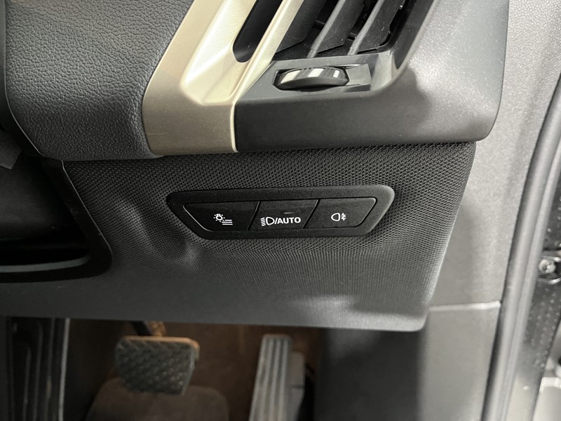 2022 (72) BMW iX 240kW xDrive40 M Sport Edition 76.6kWh 5dr Auto 4986641