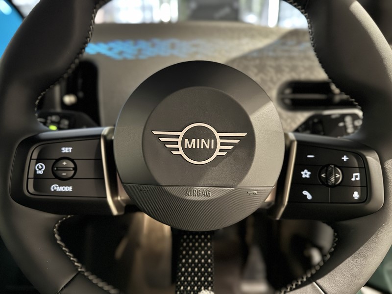 2026 (75) MINI COOPER 1.5 C Classic 3dr Auto 5634396