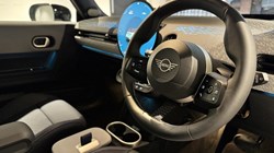 2026 (75) MINI COOPER 1.5 C Classic 3dr Auto 5634383