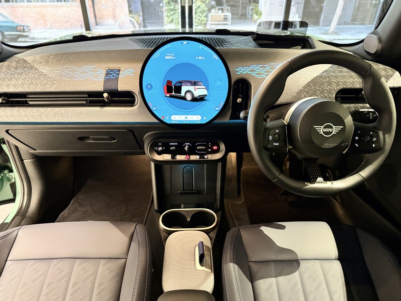 2026 (75) MINI COOPER 1.5 C Classic 3dr Auto 5634382