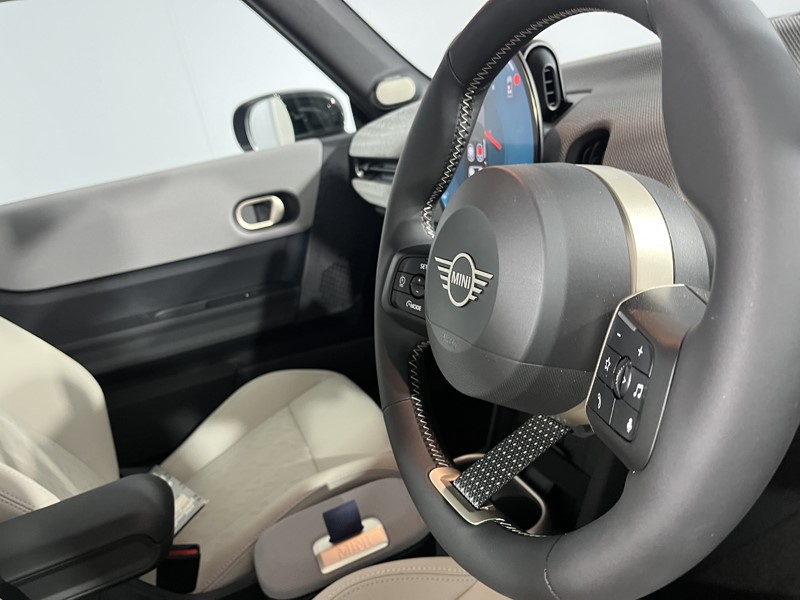 2026 (75) MINI COOPER 2.0 S Exclusive [Level 3] 2dr Auto 5633029
