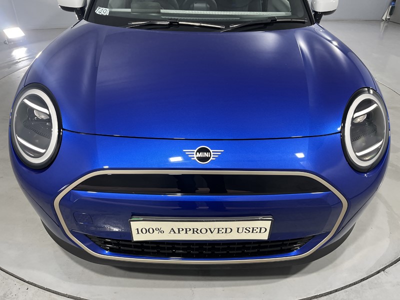 2026 (75) MINI COOPER 135kW E Exclusive [Level 1] 41kWh 3dr Auto 5633312