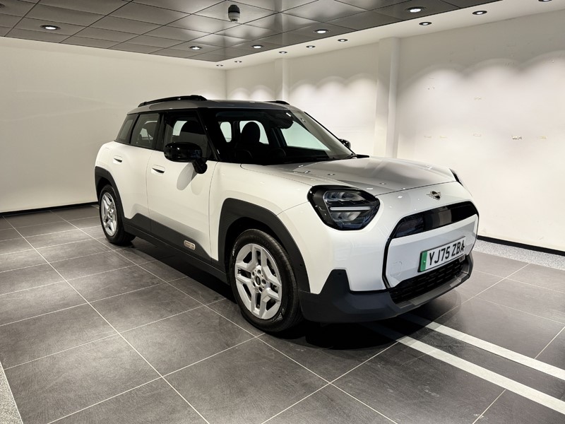 2026 (75) MINI ACEMAN 135kW E Classic 43kWh 5dr Auto