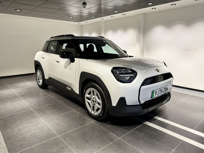 2026 (75) MINI ACEMAN 135kW E Classic 43kWh 5dr Auto