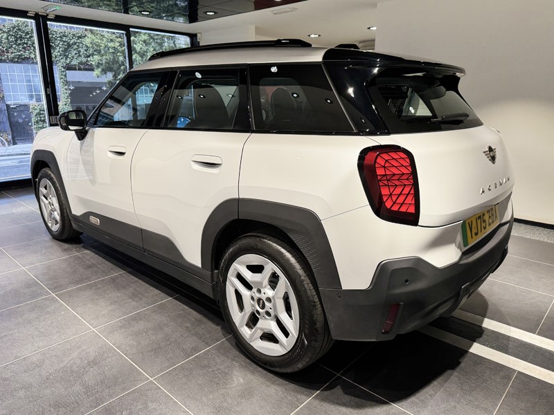 2026 (75) MINI ACEMAN 135kW E Classic 43kWh 5dr Auto 5634567
