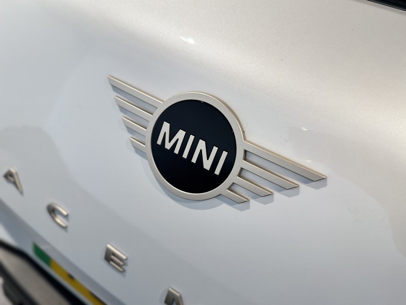2026 (75) MINI ACEMAN 135kW E Classic 43kWh 5dr Auto 5634588