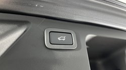 2019 (19) LAND ROVER DISCOVERY SPORT 2.0 TD4 180 HSE Luxury 5dr Auto 5007593