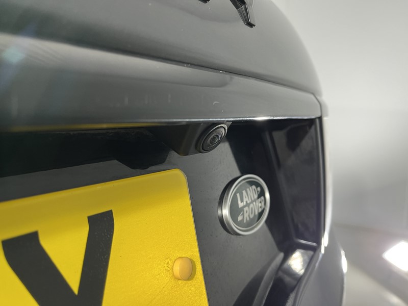 2019 (19) LAND ROVER DISCOVERY SPORT 2.0 TD4 180 HSE Luxury 5dr Auto 5007592
