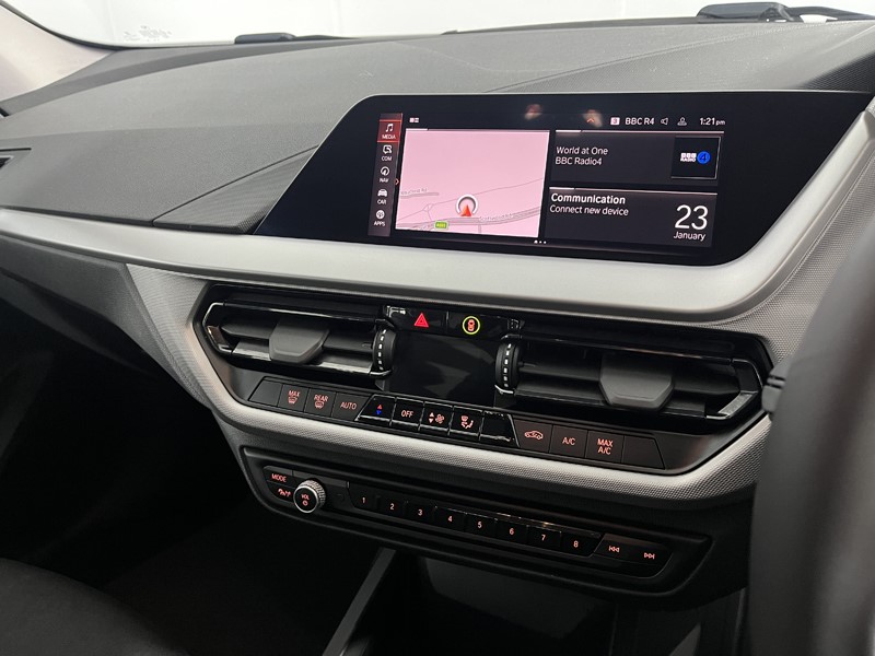 2020 (70) BMW 1 SERIES 118i SE 5dr 4986680