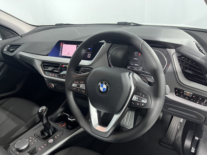 2020 (70) BMW 1 SERIES 118i SE 5dr 4986678
