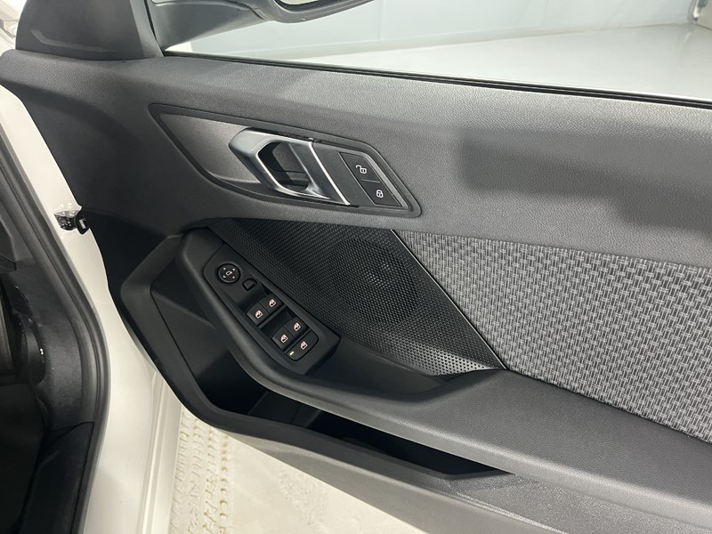 2020 (70) BMW 1 SERIES 118i SE 5dr 4986691