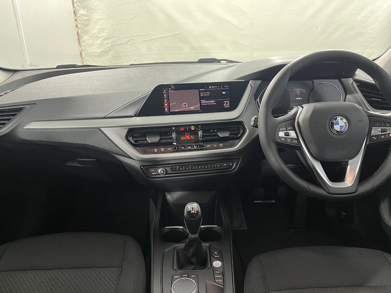 2020 (70) BMW 1 SERIES 118i SE 5dr 4986676