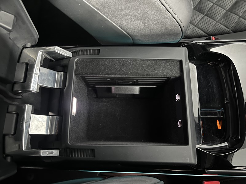 2022 (22) AUDI A8 L 50 TDI Quattro Vorsprung 4dr Tiptronic 4963055