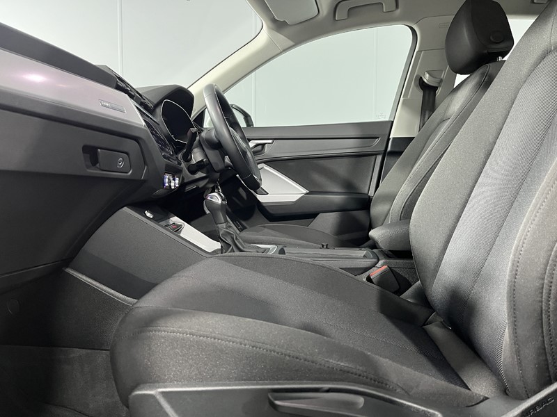 2022 (22) AUDI Q3 35 TFSI Technik 5dr S Tronic 4980562