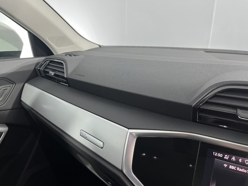 2022 (22) AUDI Q3 35 TFSI Technik 5dr S Tronic 4980556