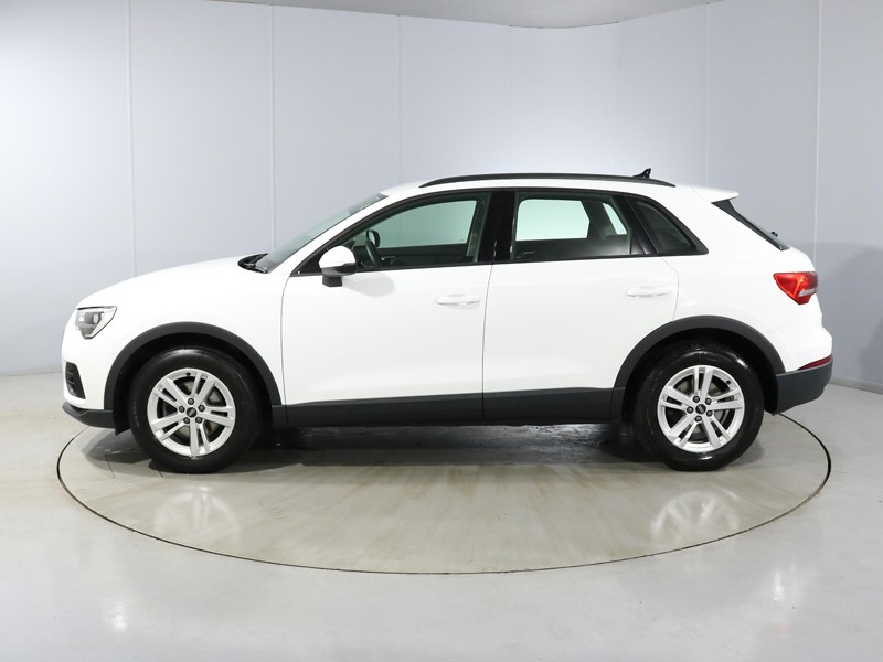 2022 (22) AUDI Q3 35 TFSI Technik 5dr S Tronic 4980572