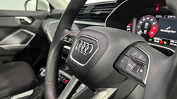 2022 (22) AUDI Q3 35 TFSI Technik 5dr S Tronic 4980552
