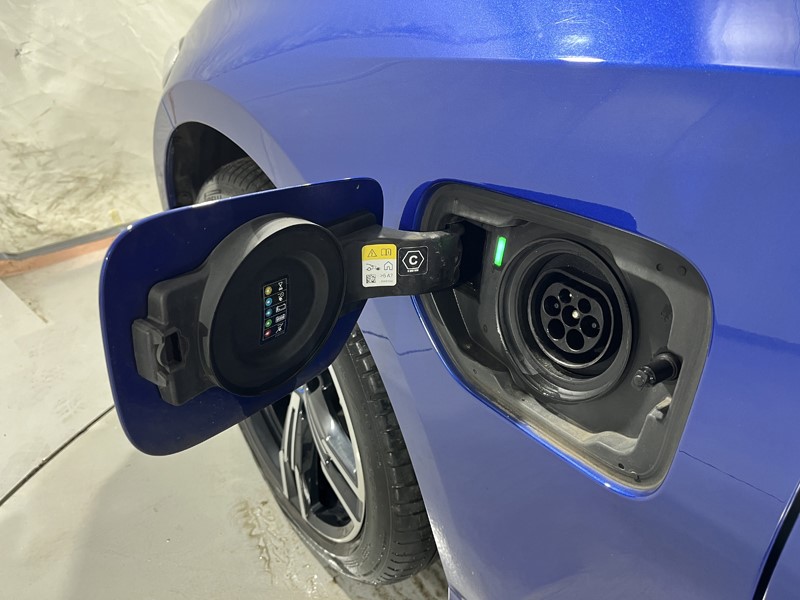 2024 (24) BMW 3 SERIES 330e M Sport 4dr Step Auto 4981947