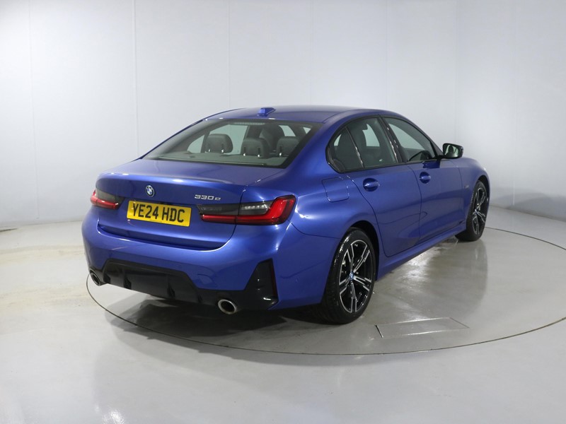 2024 (24) BMW 3 SERIES 330e M Sport 4dr Step Auto 4981951