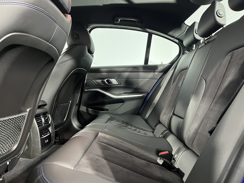 2024 (24) BMW 3 SERIES 330e M Sport 4dr Step Auto 4981938