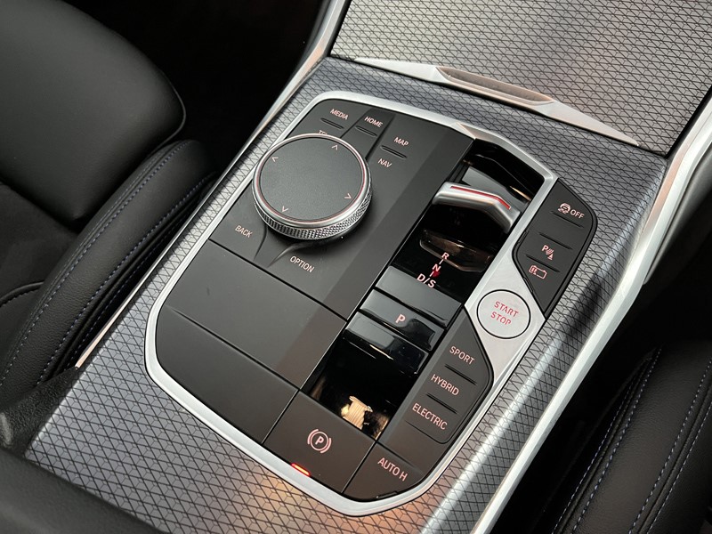 2024 (24) BMW 3 SERIES 330e M Sport 4dr Step Auto 4981911