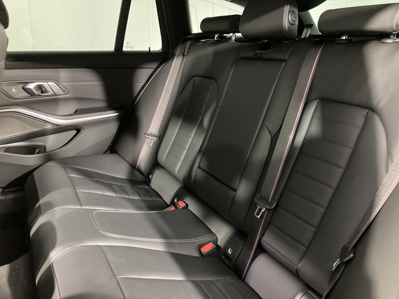 2023 (23) BMW 3 SERIES 320d MHT M Sport 5dr Step Auto [Pro Pack] 4985597