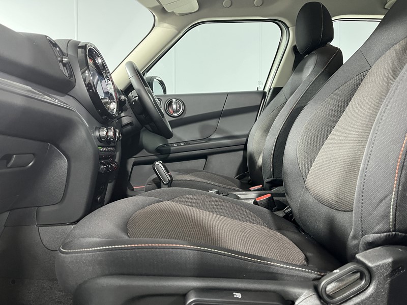 2022 (22) MINI COUNTRYMAN 1.5 Cooper Classic 5dr Auto 4982035