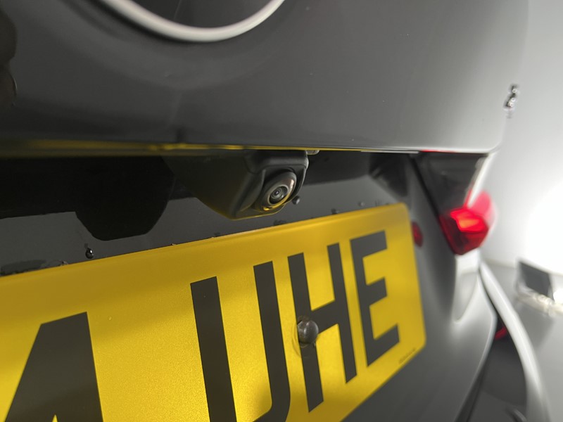 2024 (74) BMW 3 SERIES 320i M Sport 4dr Step Auto 4985684