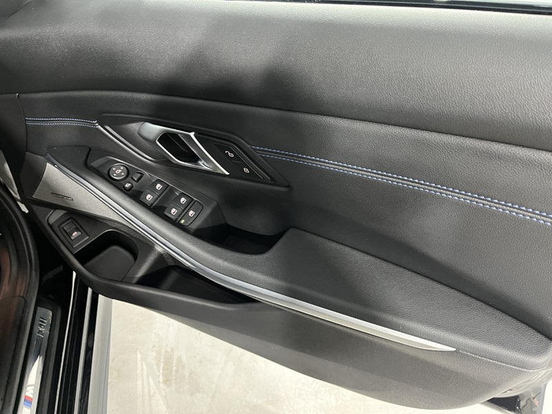 2024 (74) BMW 3 SERIES 320i M Sport 4dr Step Auto 4985655