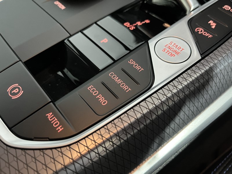 2024 (74) BMW 3 SERIES 320i M Sport 4dr Step Auto 4985672