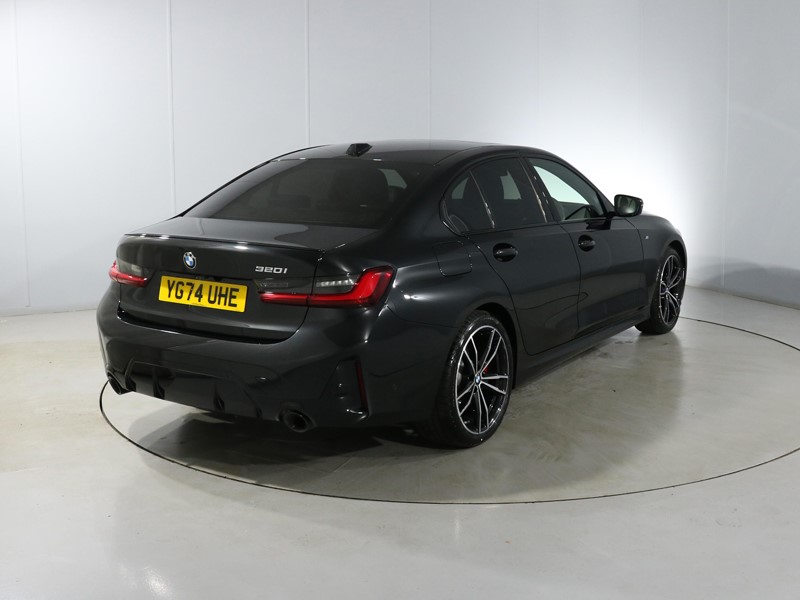 2024 (74) BMW 3 SERIES 320i M Sport 4dr Step Auto 4985688