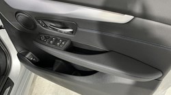 2019 (19) BMW 2 SERIES 220i M Sport 5dr DCT 4985391