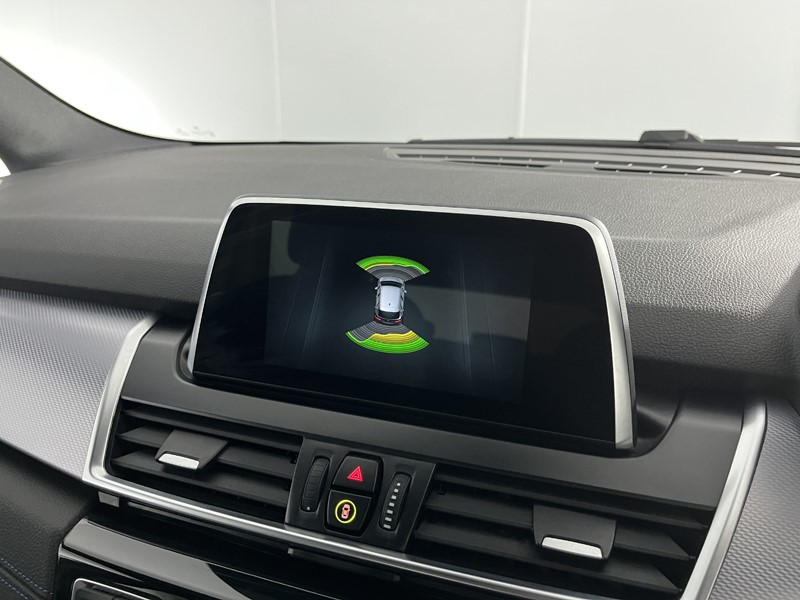 2019 (19) BMW 2 SERIES 220i M Sport 5dr DCT 4985388