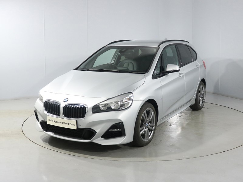 2019 (19) BMW 2 SERIES 220i M Sport 5dr DCT 4985428