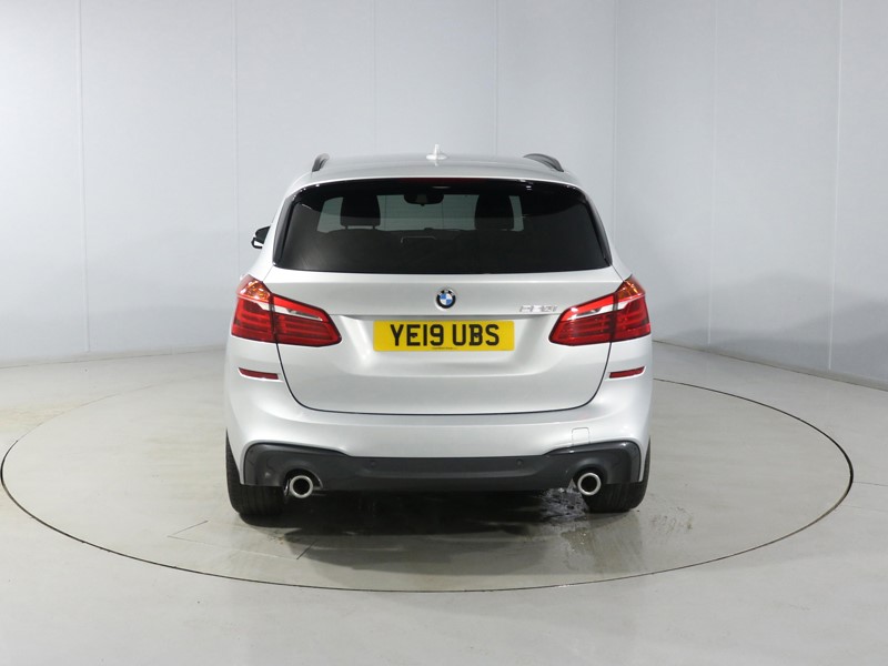 2019 (19) BMW 2 SERIES 220i M Sport 5dr DCT 4985383