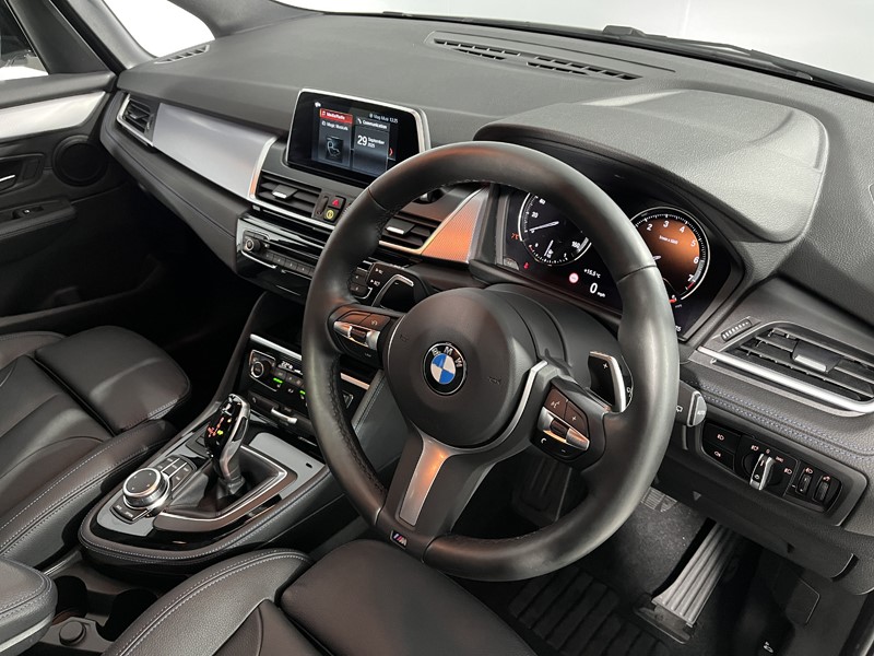 2019 (19) BMW 2 SERIES 220i M Sport 5dr DCT 4985367