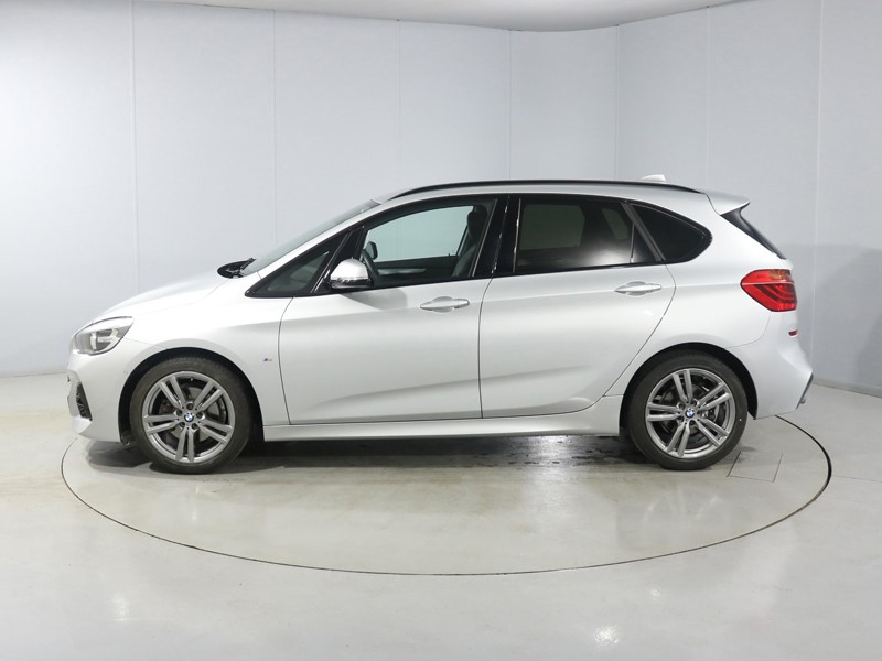 2019 (19) BMW 2 SERIES 220i M Sport 5dr DCT 4985430