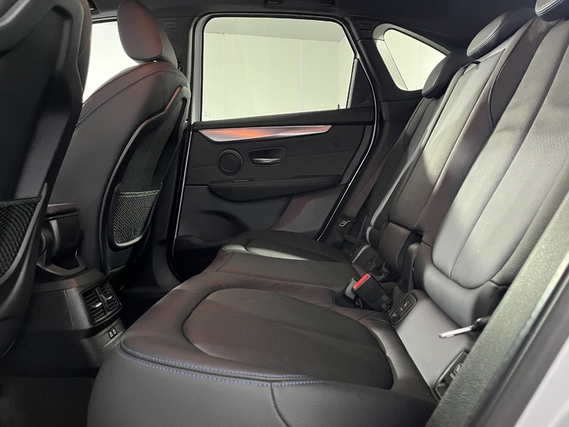 2019 (19) BMW 2 SERIES 220i M Sport 5dr DCT 4985417