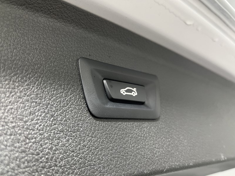 2019 (19) BMW 2 SERIES 220i M Sport 5dr DCT 4985427