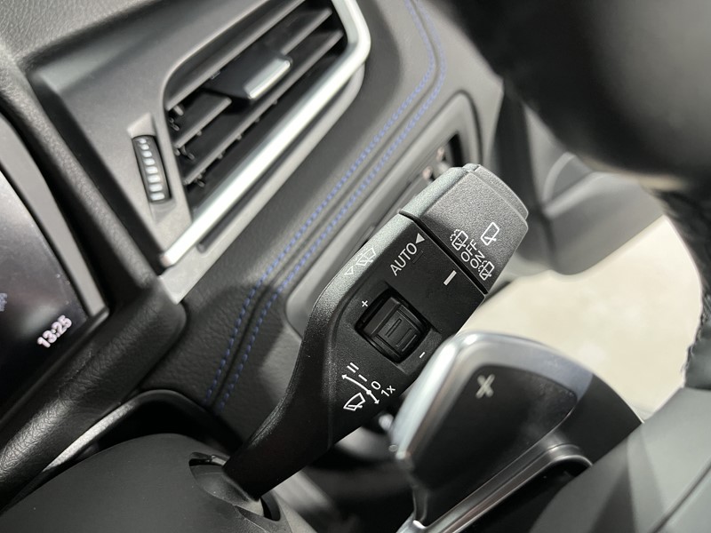 2019 (19) BMW 2 SERIES 220i M Sport 5dr DCT 4985400